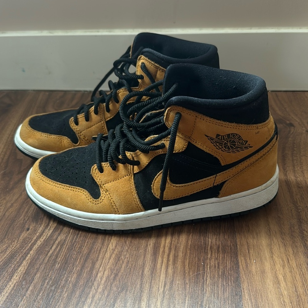 Nike Air Jordan Mids black and bronze size 6.5